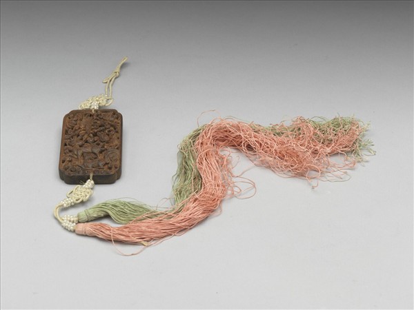 茄楠木雕福祿壽香佩