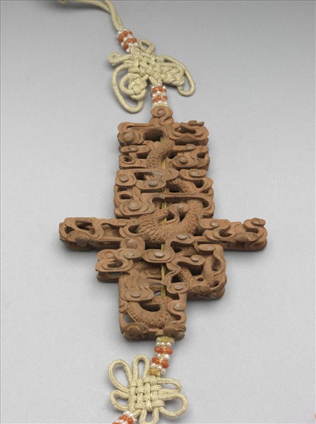 檀香木雕壽字佩