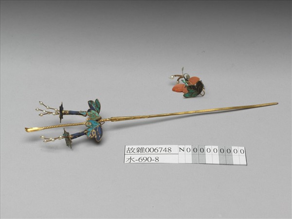 鍍金花蝶耳挖簪