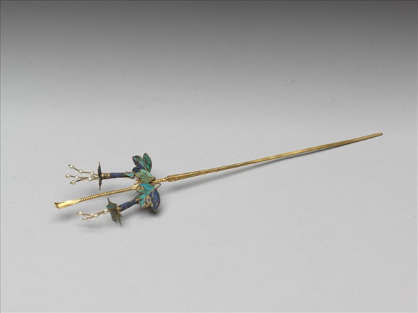 鍍金花蝶耳挖簪