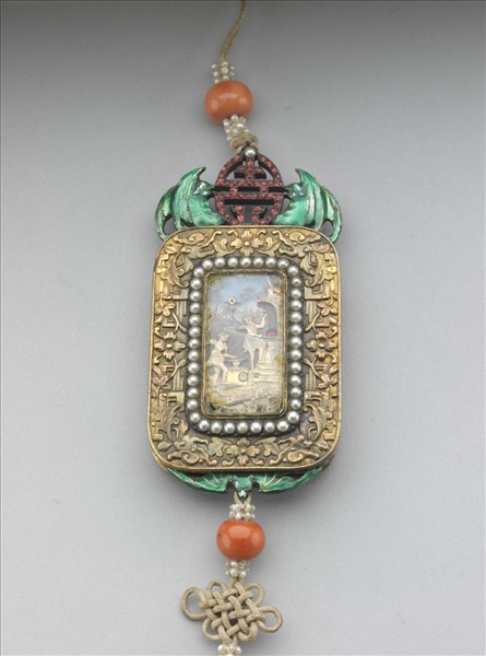 內填琺瑯嵌珠西洋人物齋戒牌