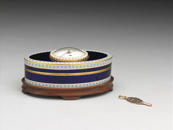 金胎畫琺瑯鑲錶鼻煙盒