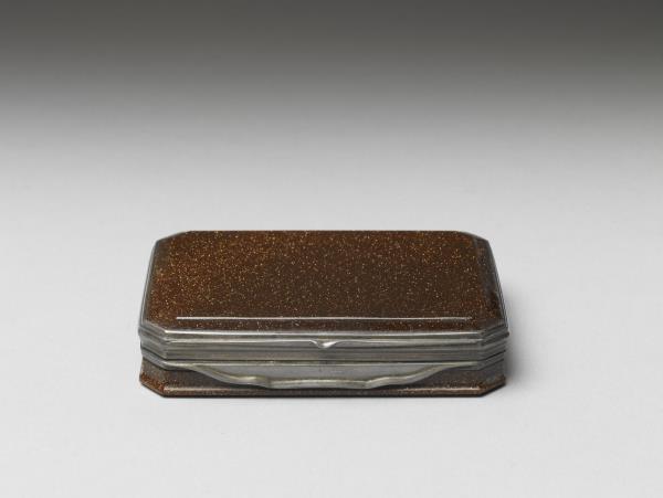 銀嵌金星玻璃鼻煙盒