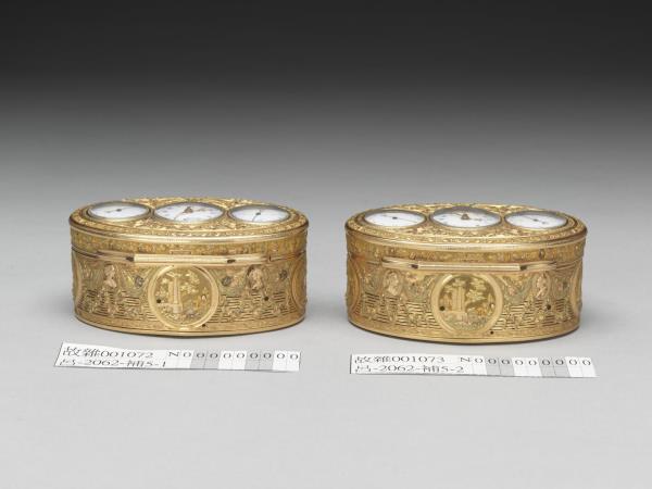 雕金多功能鼻煙盒