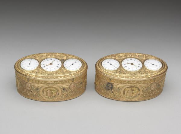 雕金多功能鼻煙盒