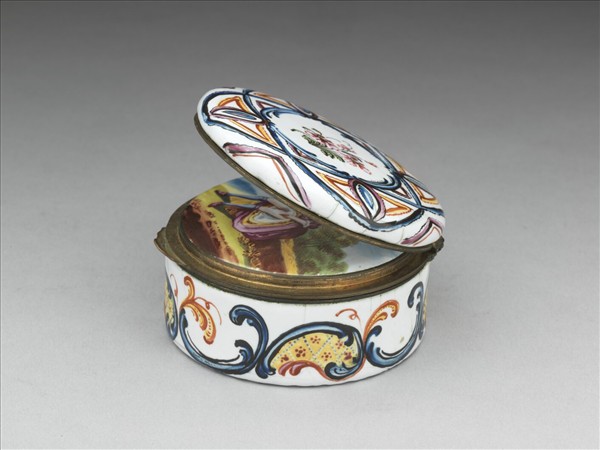 銅胎畫琺瑯雙層蓋鼻煙盒