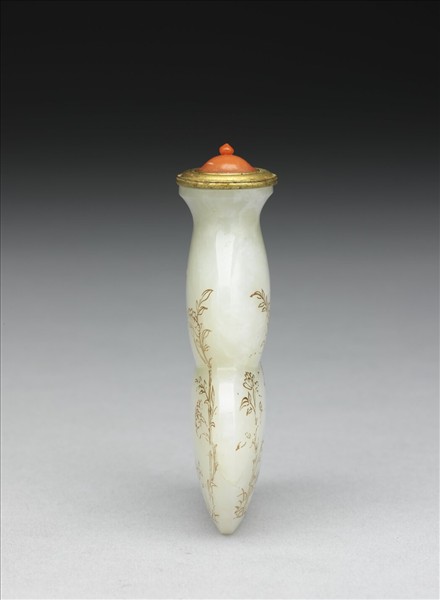 玉描金花蝶葫蘆鼻煙壺