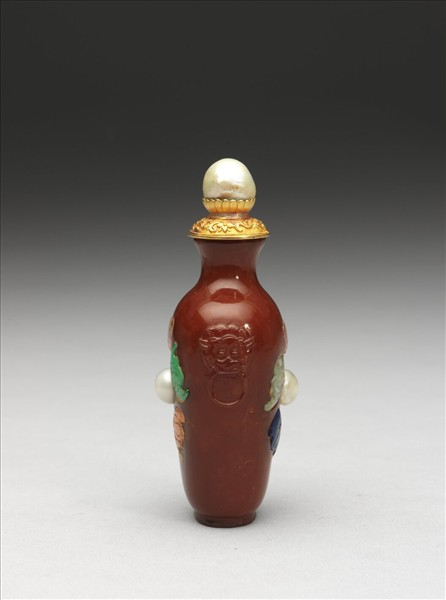 蜜蠟五福捧珠鼻煙壺