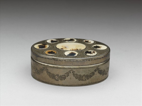 銀雕嵌瑪瑙橢圓鼻煙盒