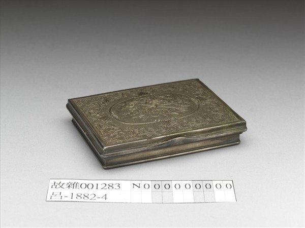 銀雕福壽如意鼻煙盒