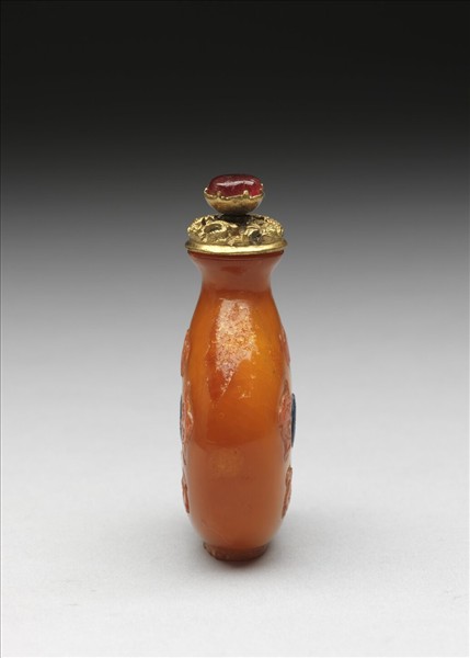 蜜蠟五福捧壽鼻煙壺