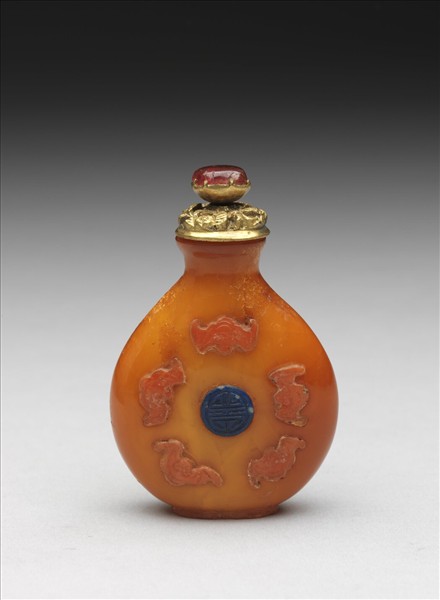 蜜蠟五福捧壽鼻煙壺