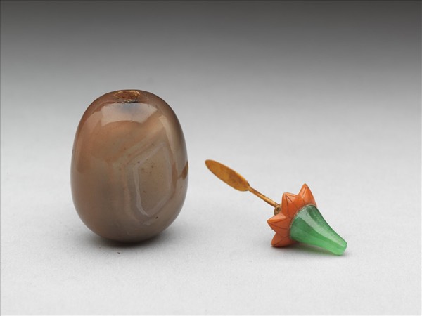 瑪瑙茄式鼻煙壺