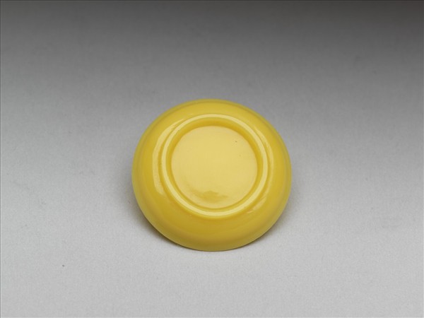 黃色玻璃鼻煙碟