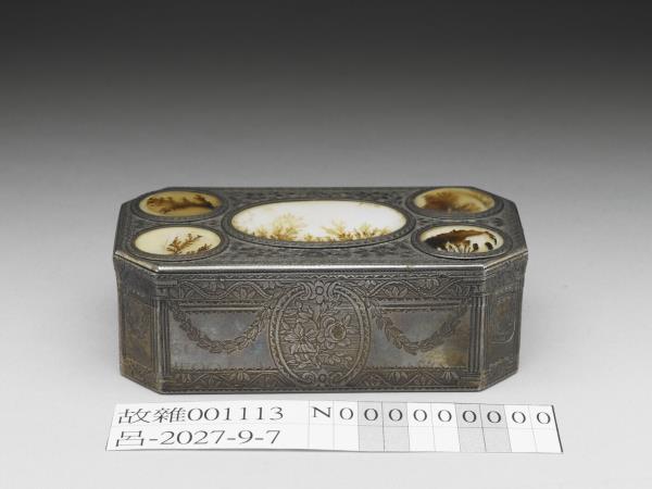 銀雕嵌瑪瑙八方鼻煙盒