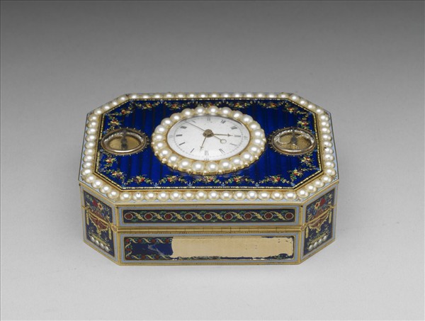 金胎畫琺瑯嵌珠鑲錶鼻煙盒