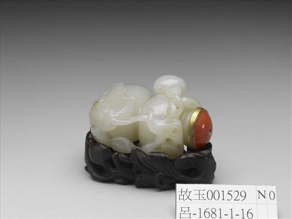 玉葫蘆式鼻煙壺