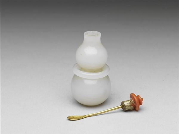 玉葫蘆帶環鼻煙壺