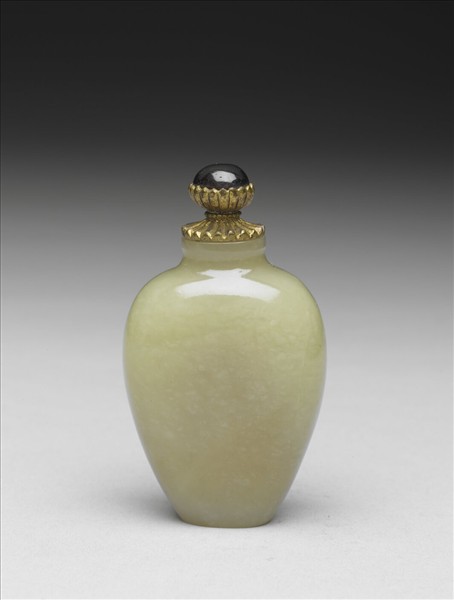 玉瓶式鼻煙壺