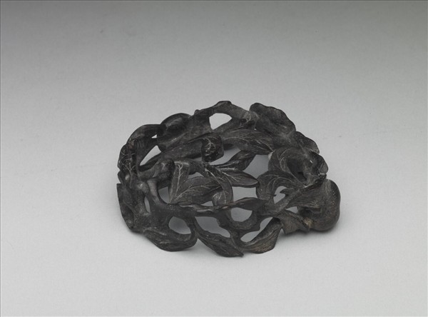 石榴枝葉紋木座