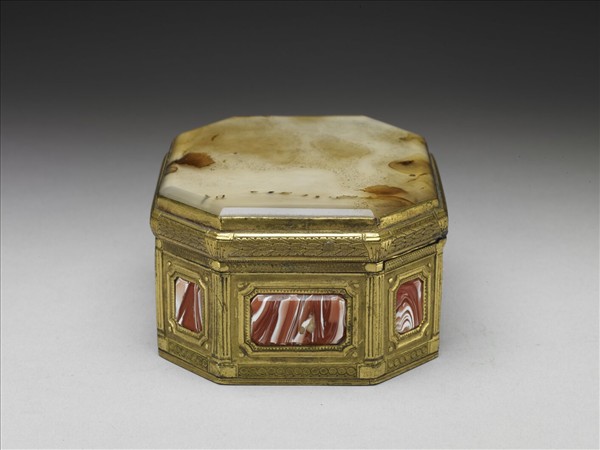 鍍金嵌玉髓玻璃鼻煙盒