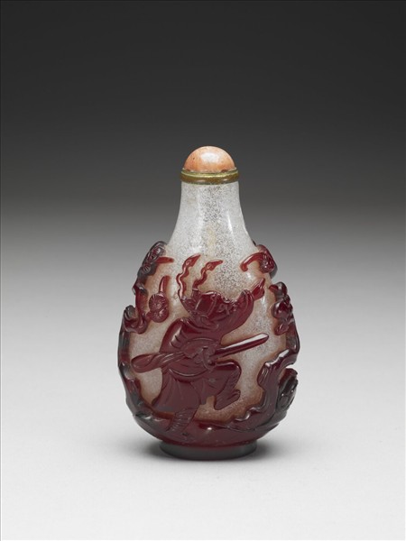霏雪地套紅玻璃鍾馗鼻煙壺