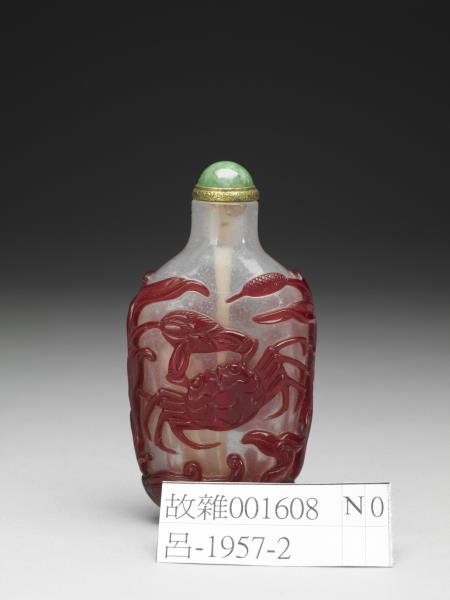 霏雪地套紅玻璃二甲傳臚鼻煙壺