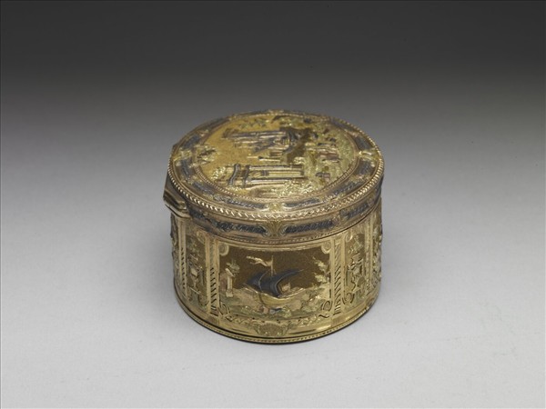 雕金音樂鼻煙盒