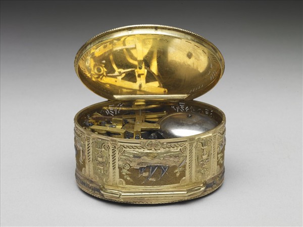 雕金音樂鼻煙盒