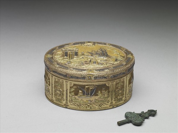 金雕音樂鼻煙盒