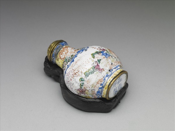 銅胎畫琺瑯西洋人物圖鼻煙壺