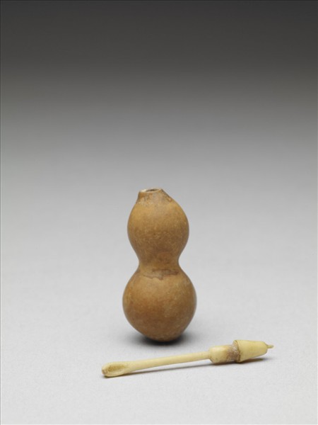 剔紅松下高士圖圓盒