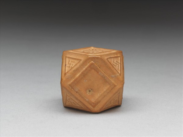 葫蘆萬壽多角形鼻煙壺