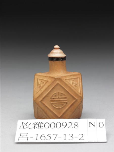 葫蘆萬壽多角形鼻煙壺