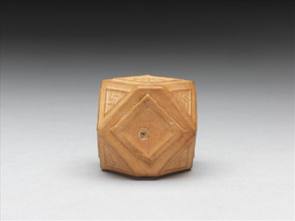 葫蘆萬壽多角形鼻煙壺