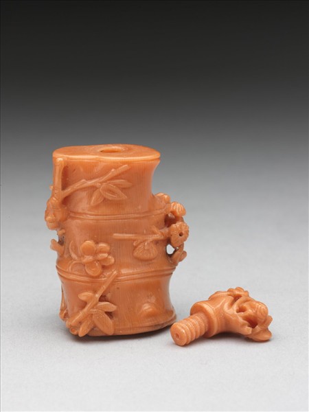 珊瑚竹節式鼻煙壺