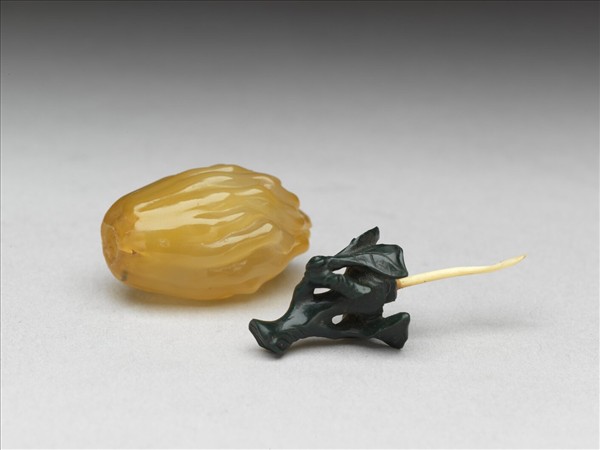 玉髓佛手鼻煙壺