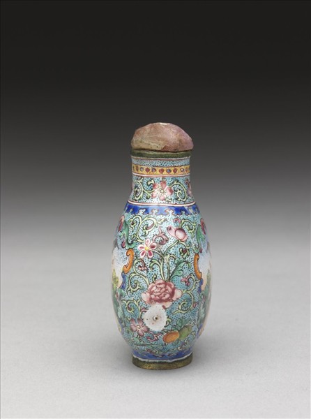 銅胎畫琺瑯西洋人物圖鼻煙壺