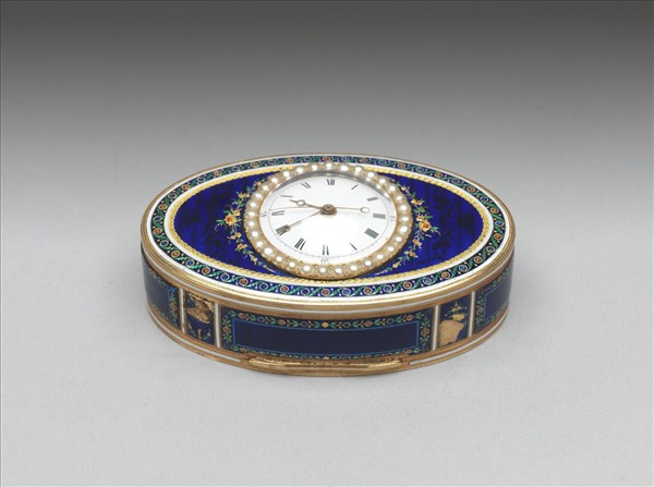 銅胎內填琺瑯嵌珠鑲錶鼻煙盒