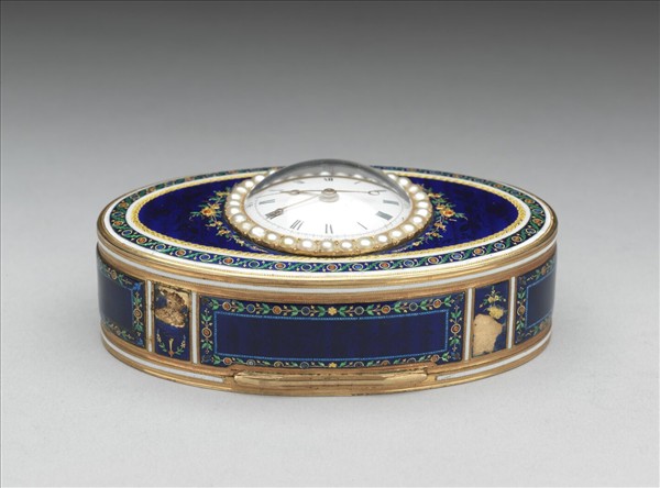 銅胎內填琺瑯嵌珠鑲錶鼻煙盒