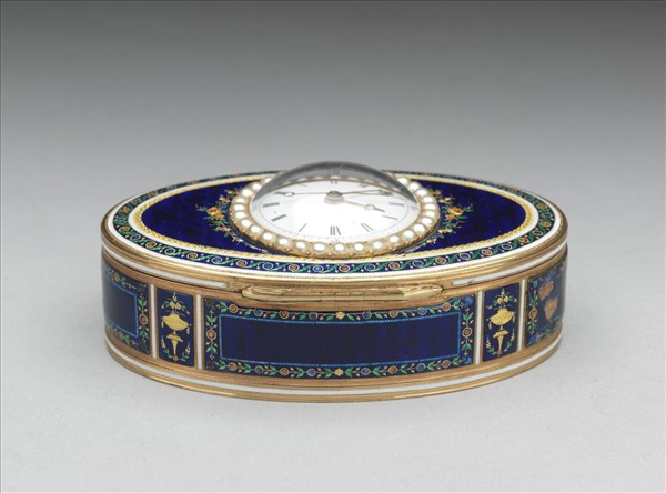 銅胎內填琺瑯嵌珠鑲錶鼻煙盒