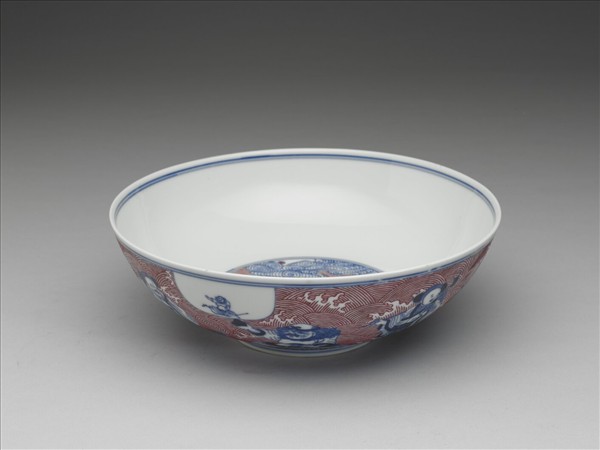 青花描紅八仙碗