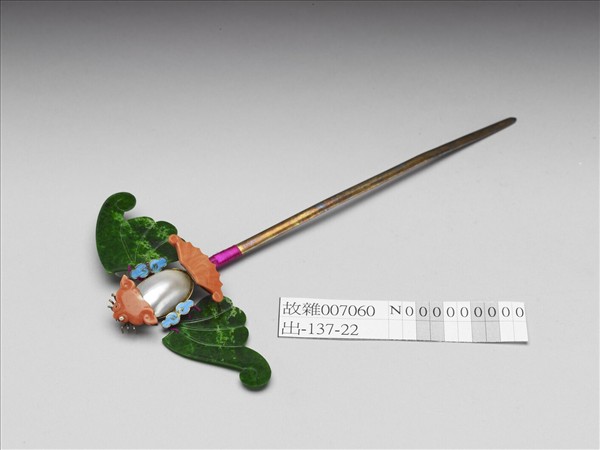 珊瑚翠玉嵌珠蝙蝠簪