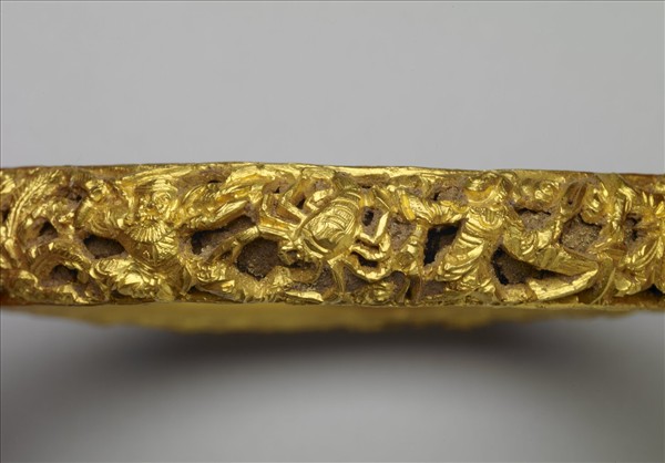 金雕人物填茄楠木香料鐲