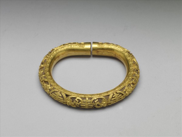 金雕福壽紋填茄楠木香料鐲