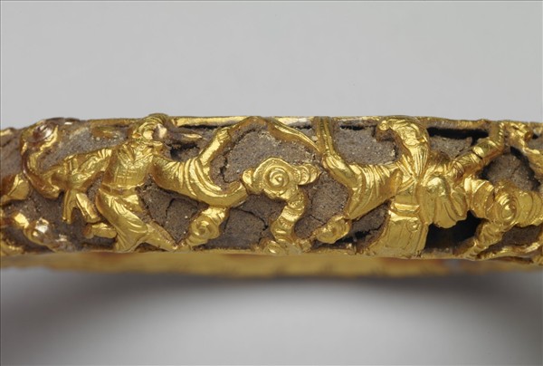 金雕壽星八仙填茄楠木香鐲