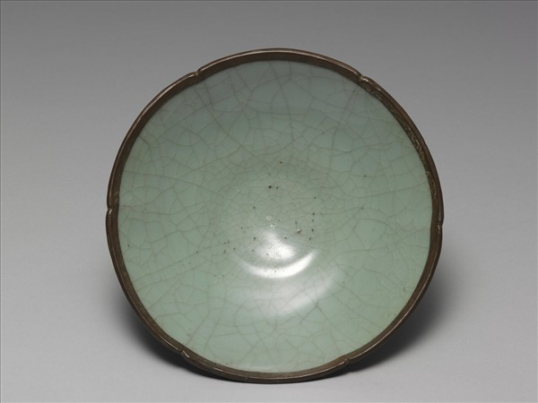 官窯 青瓷葵口碗