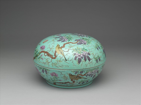 洋彩湖綠地花鳥紋蓋盒