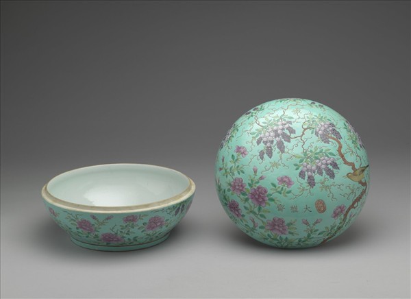 洋彩湖綠地花鳥紋蓋盒