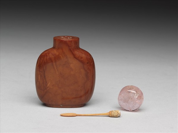 蜜蠟碧璽蓋煙壺